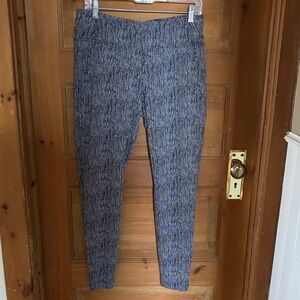 Athleta Black and White Knit Leggings